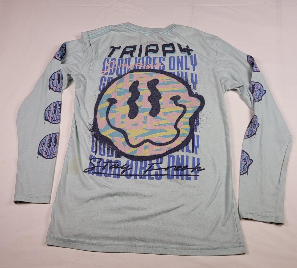 Fresh Laundry Shirt Mens Small Light Blue Long Sleeve Trippy Smiley Graphic Tee